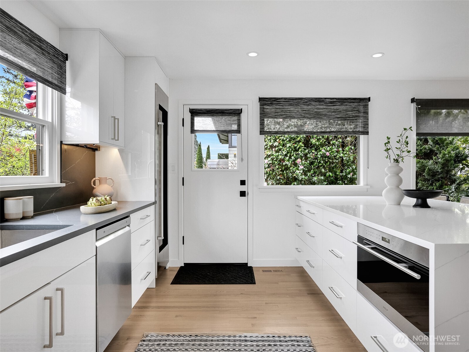 5001 NE Park Place , Seattle, WA 98115