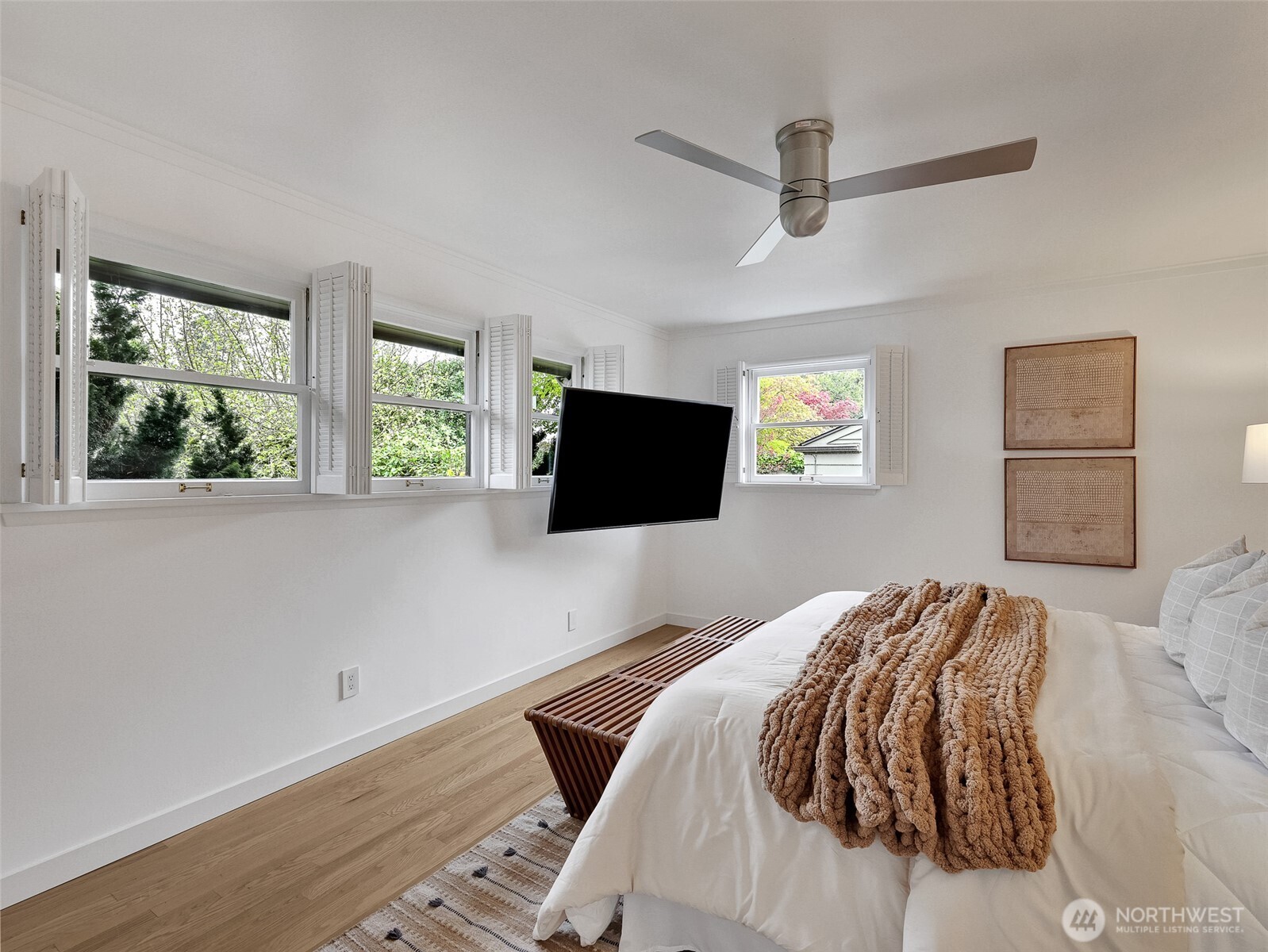 5001 NE Park Place , Seattle, WA 98115