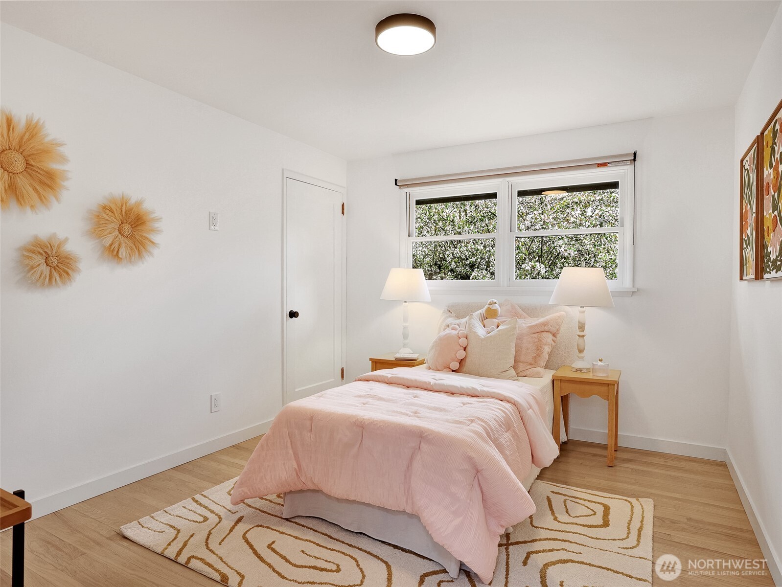 5001 NE Park Place , Seattle, WA 98115