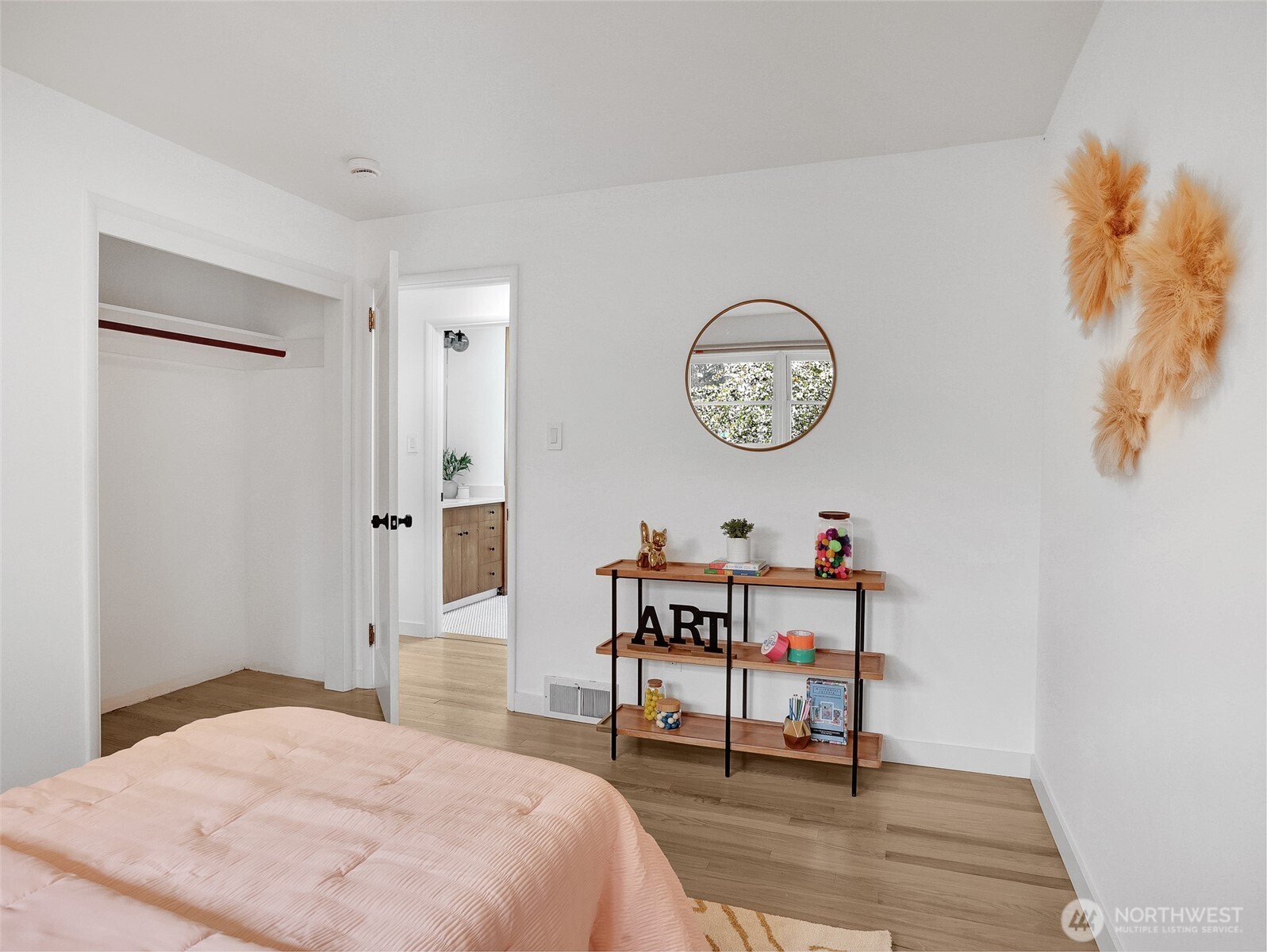 5001 NE Park Place , Seattle, WA 98115
