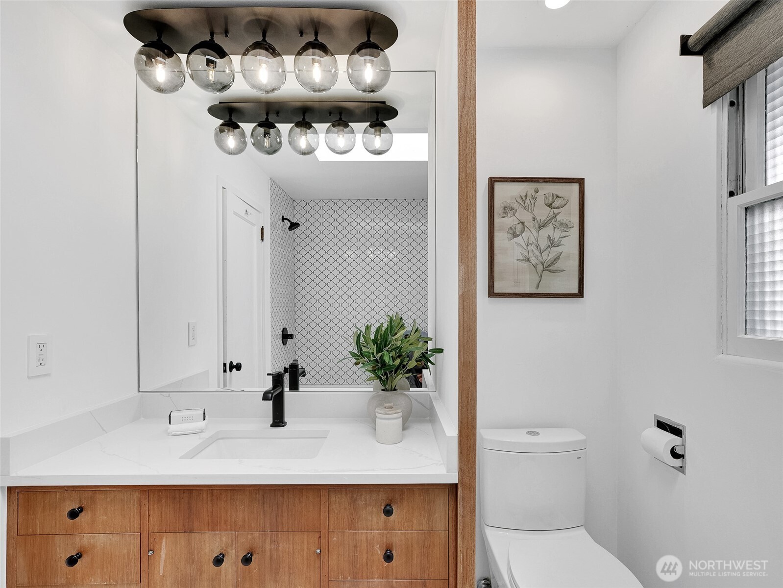 5001 NE Park Place , Seattle, WA 98115