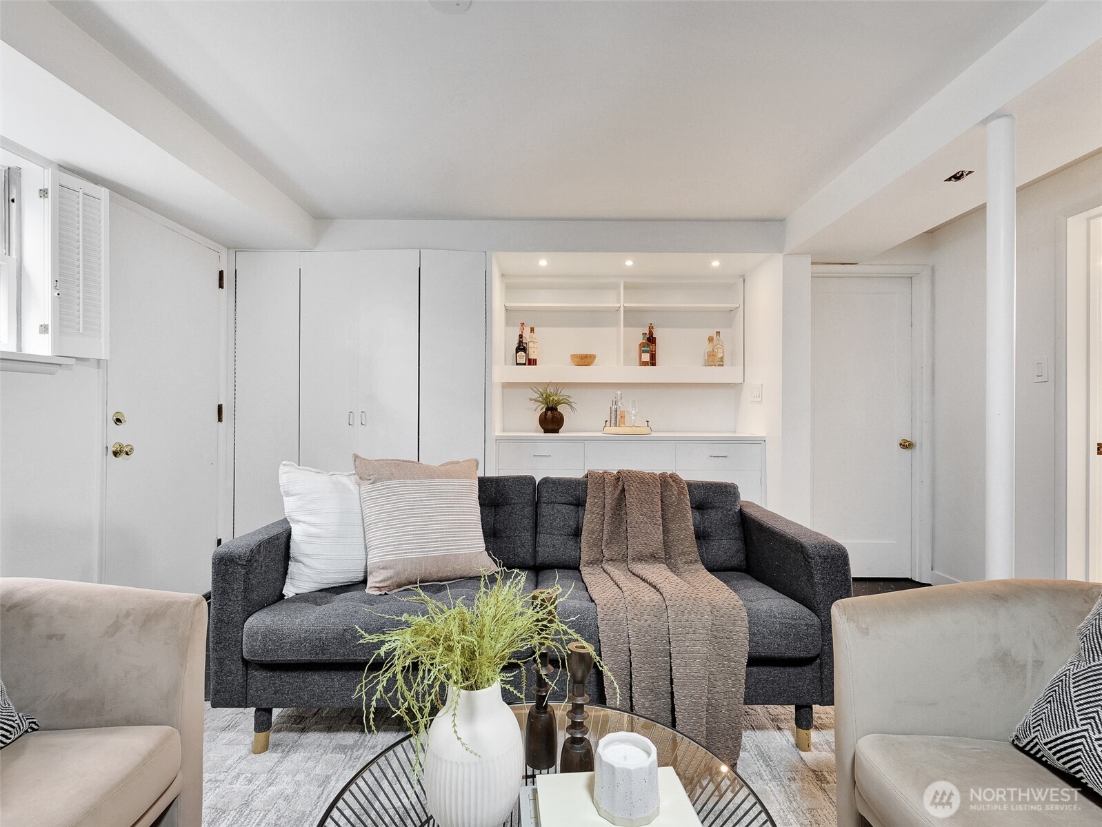 5001 NE Park Place , Seattle, WA 98115