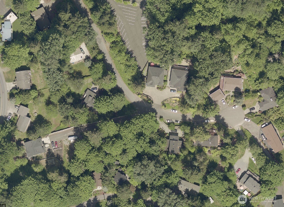 435 SW Mount Baker Drive , Issaquah, WA 98027