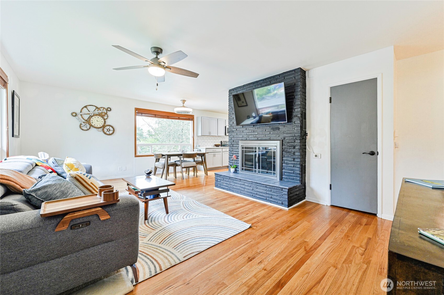 11515 7th Avenue NE, Seattle, WA 98125