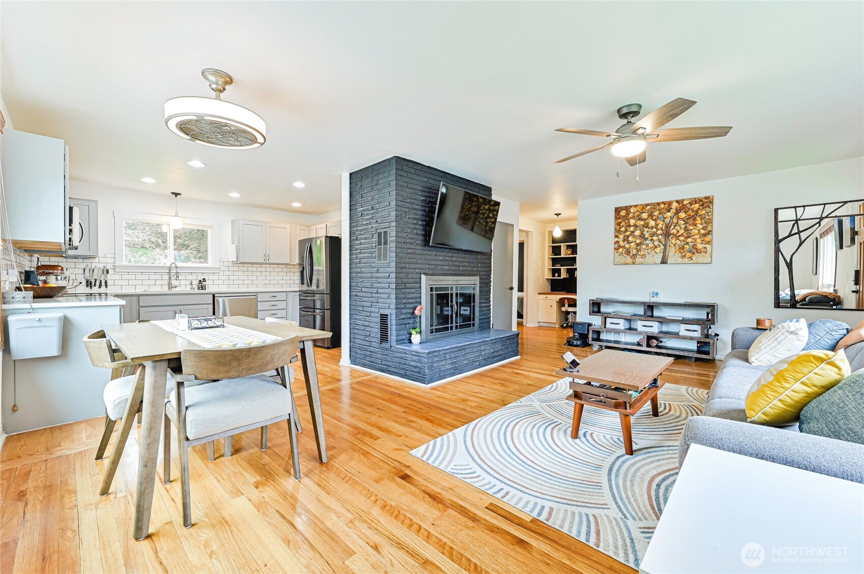 11515 7th Avenue NE, Seattle, WA 98125
