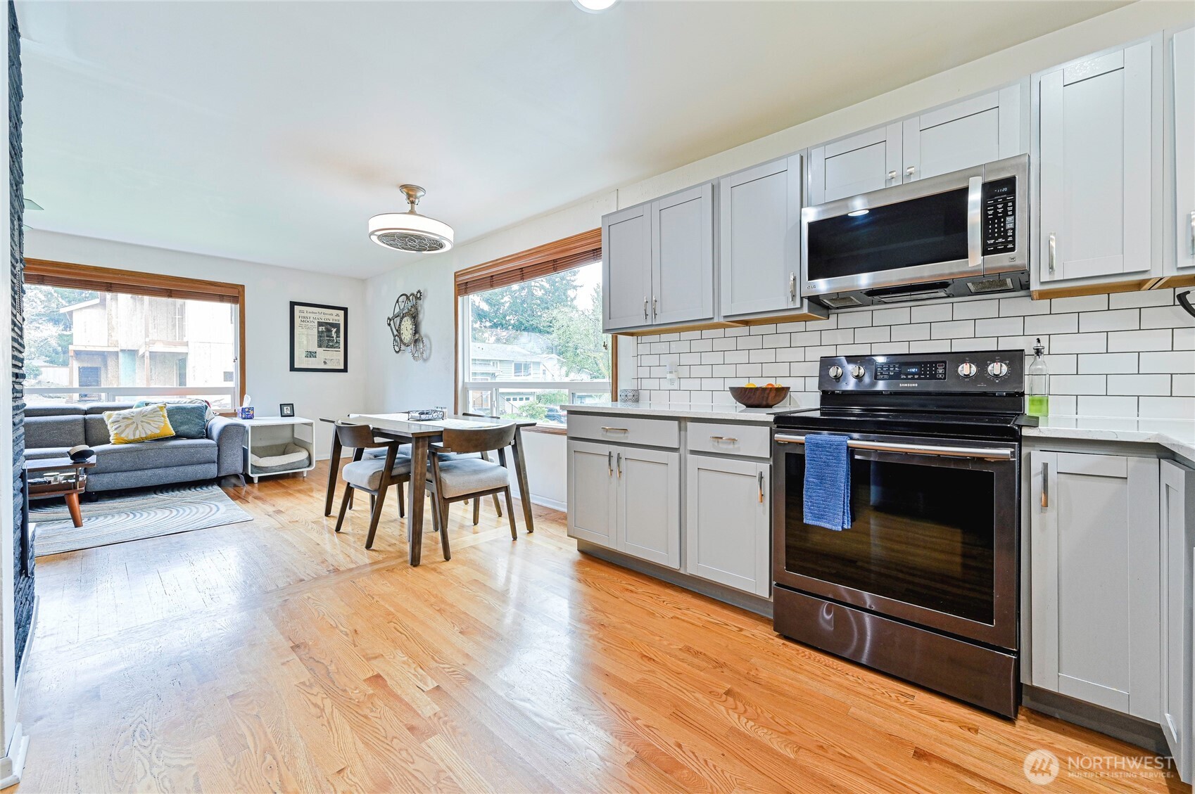 11515 7th Avenue NE, Seattle, WA 98125