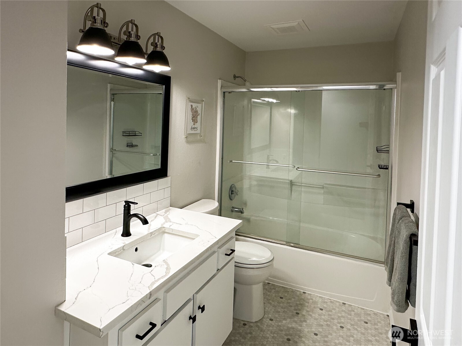 611 E Joseph Avenue , Spokane, WA 99208