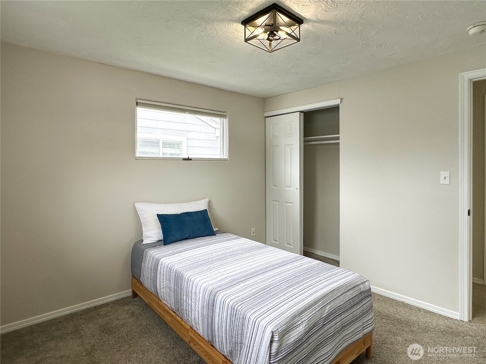 611 E Joseph Avenue , Spokane, WA 99208