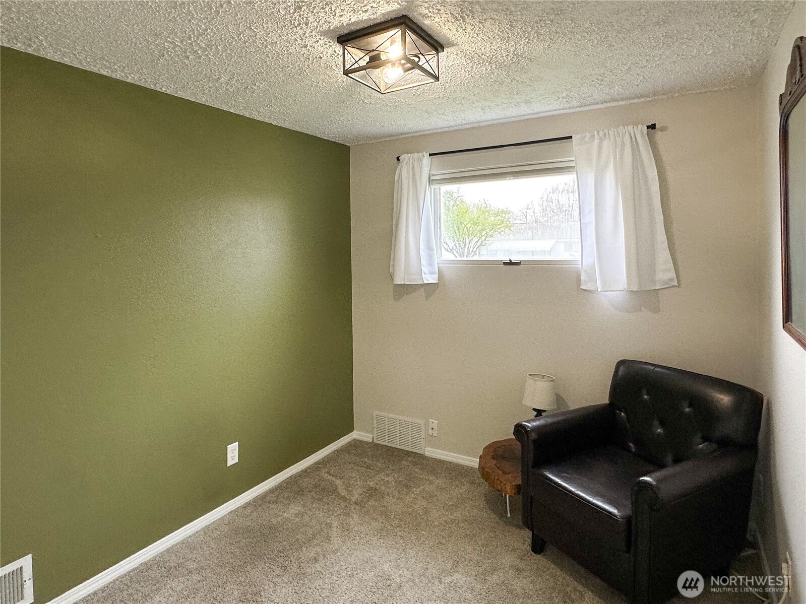 611 E Joseph Avenue , Spokane, WA 99208