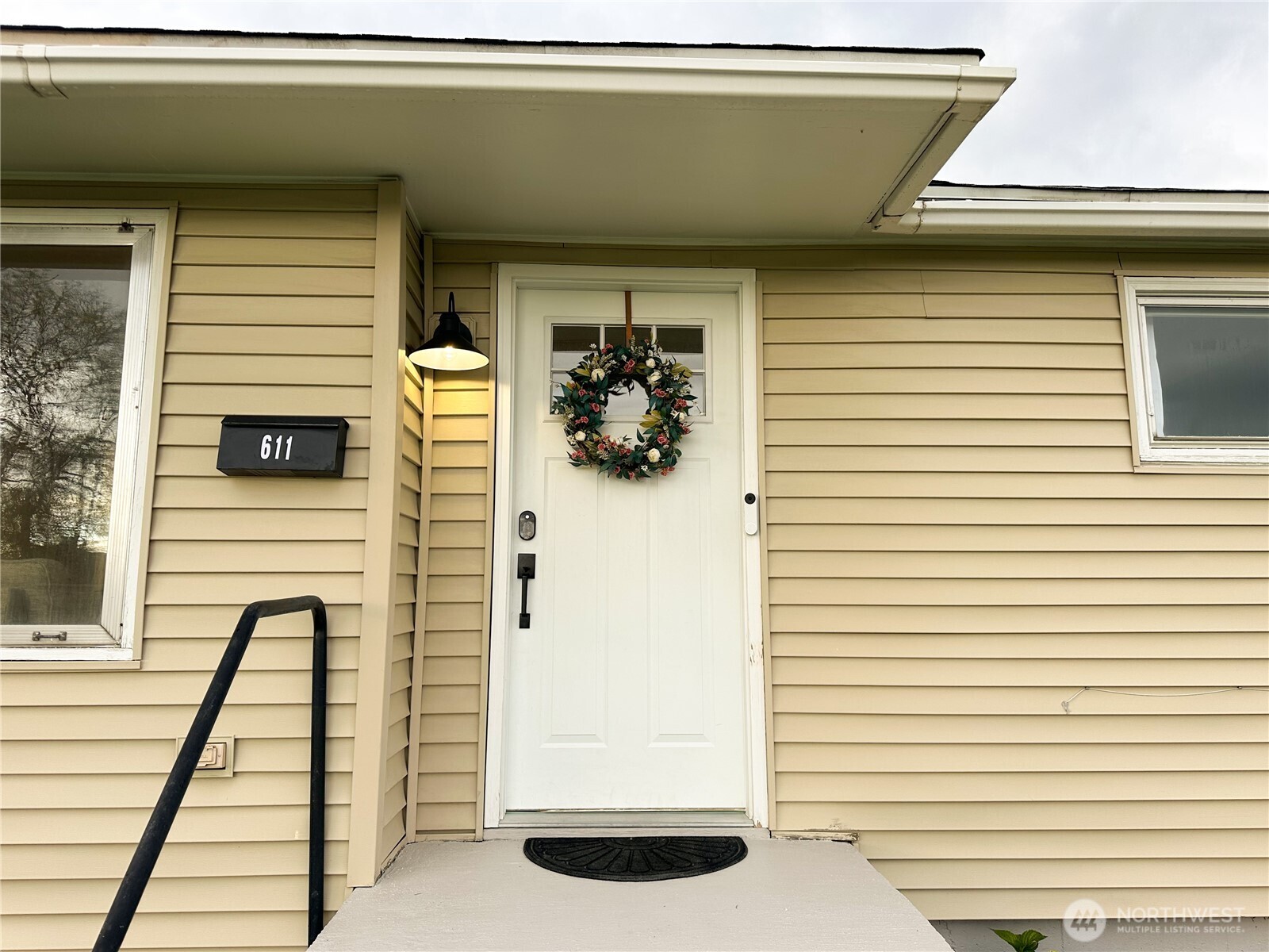 611 E Joseph Avenue , Spokane, WA 99208