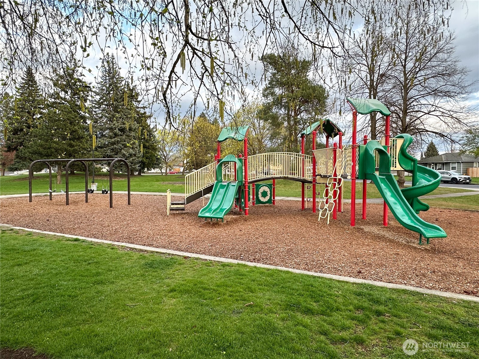 611 E Joseph Avenue , Spokane, WA 99208