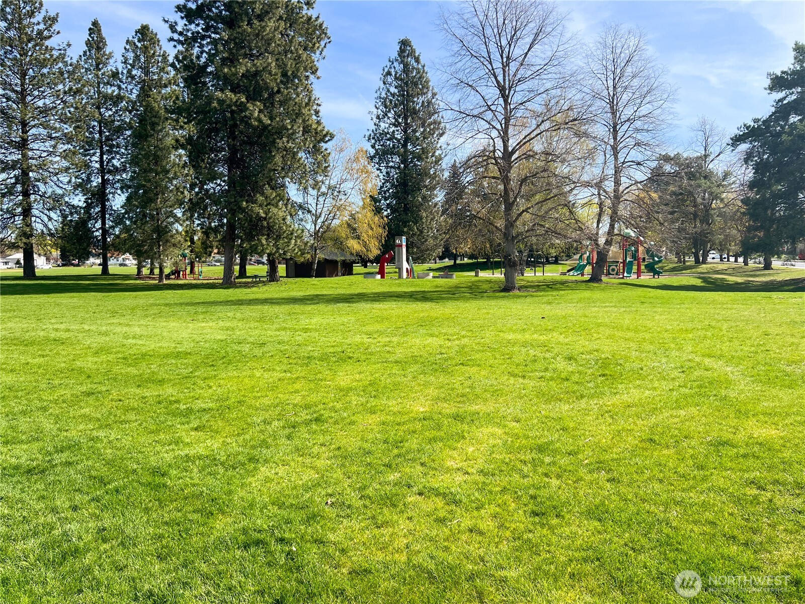 611 E Joseph Avenue , Spokane, WA 99208