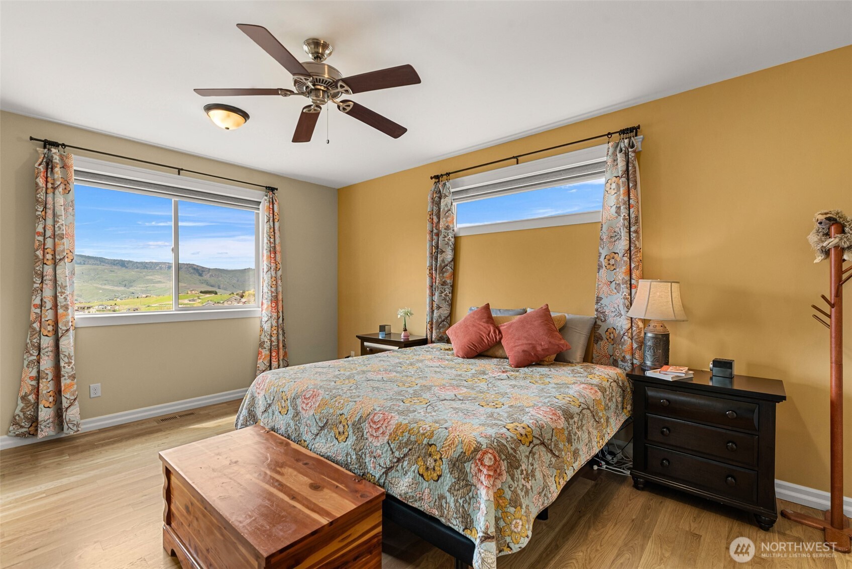 125 E Mountain Brook Lane , Wenatchee, WA 98801