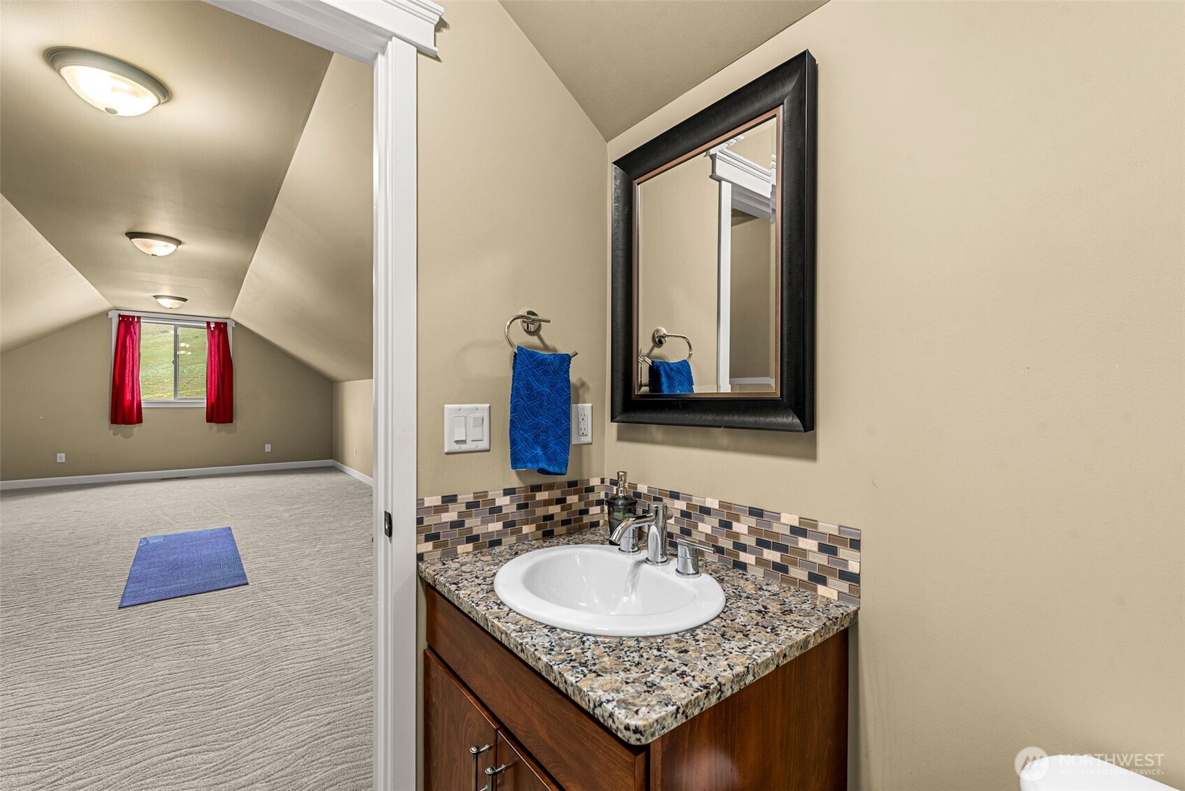 125 E Mountain Brook Lane , Wenatchee, WA 98801