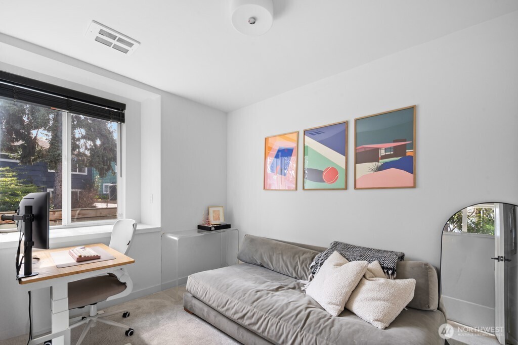 712 W Bertona Street #A, Seattle, WA 98119