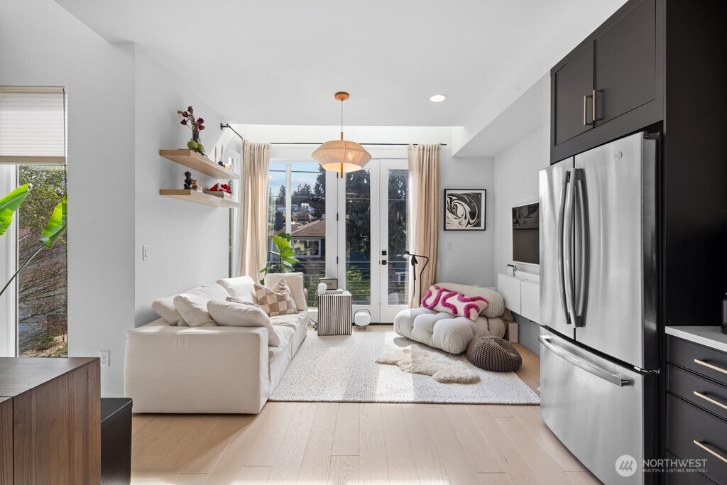 712 W Bertona Street #A, Seattle, WA 98119