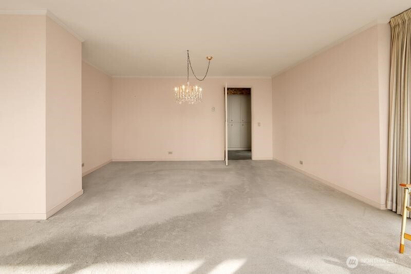 1620 43rd Avenue E #1B, Seattle, WA 98112