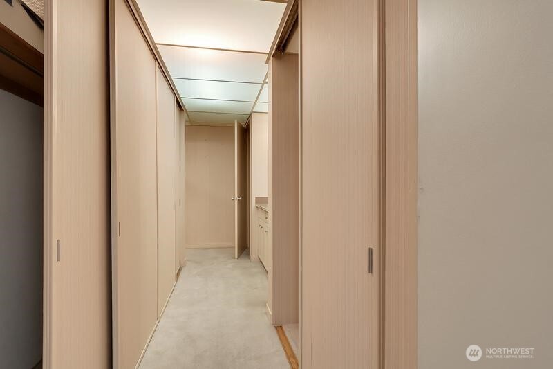 1620 43rd Avenue E #1B, Seattle, WA 98112