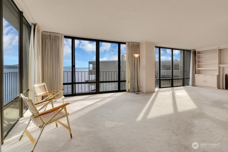 1620 43rd Avenue E #1B, Seattle, WA 98112