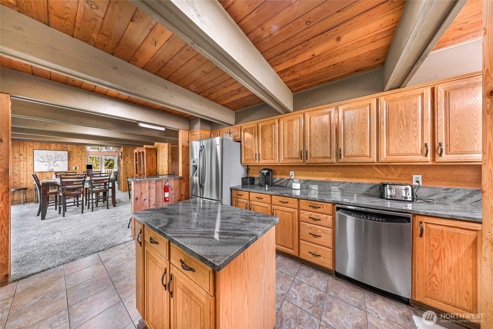 1418 E Blackburn Road , Mount Vernon, WA 98274