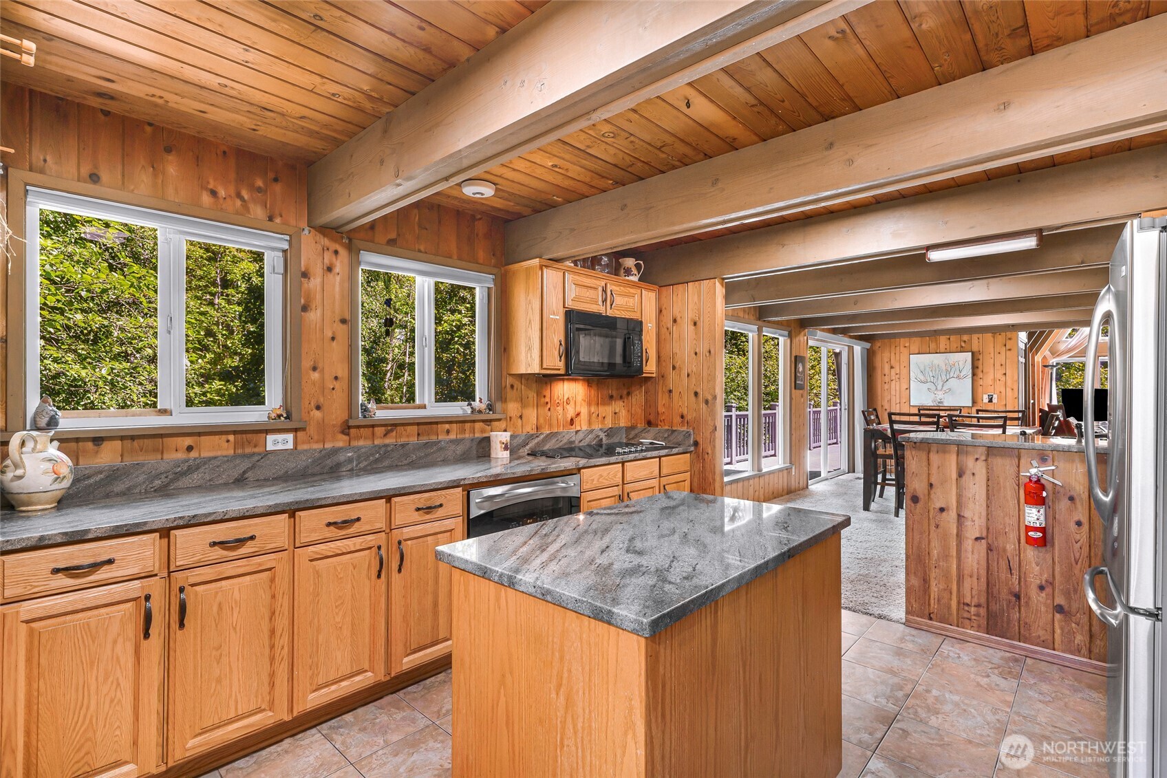 1418 E Blackburn Road , Mount Vernon, WA 98274