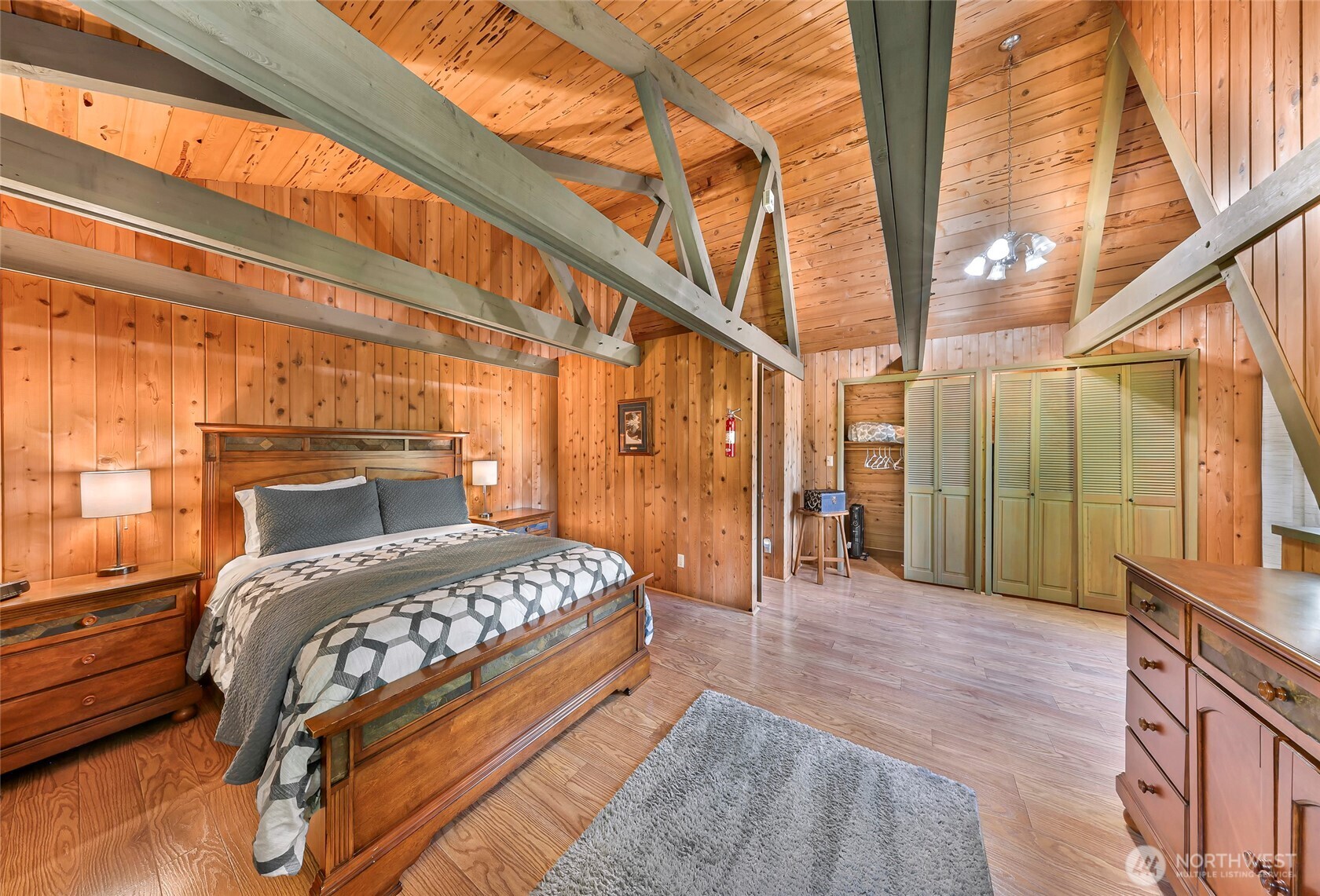 1418 E Blackburn Road , Mount Vernon, WA 98274