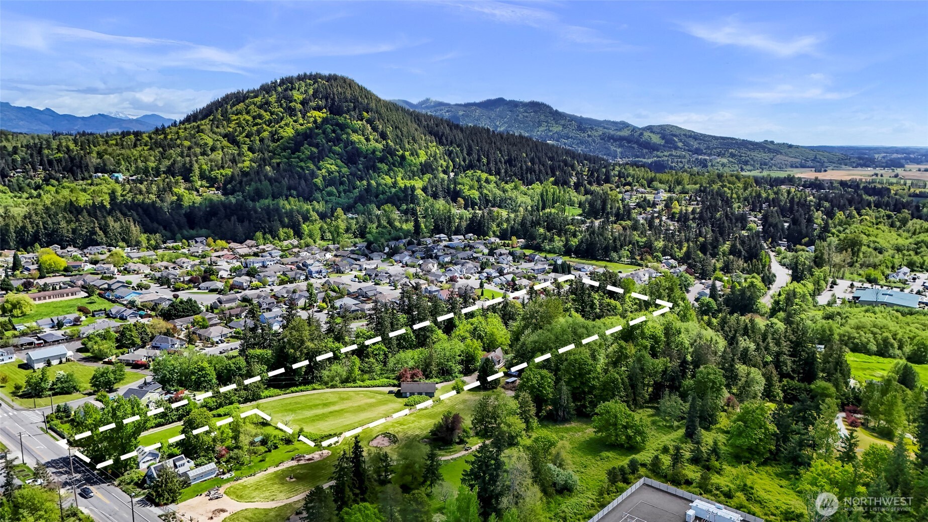 1418 E Blackburn Road , Mount Vernon, WA 98274