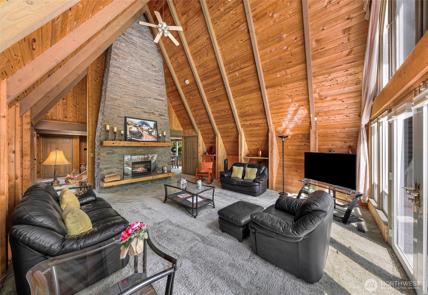 1418 E Blackburn Road , Mount Vernon, WA 98274