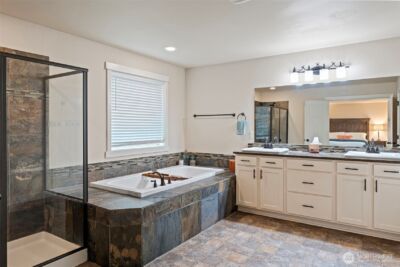 901 SW Norpoint Court , Port Orchard, WA 98367 - Photo 16