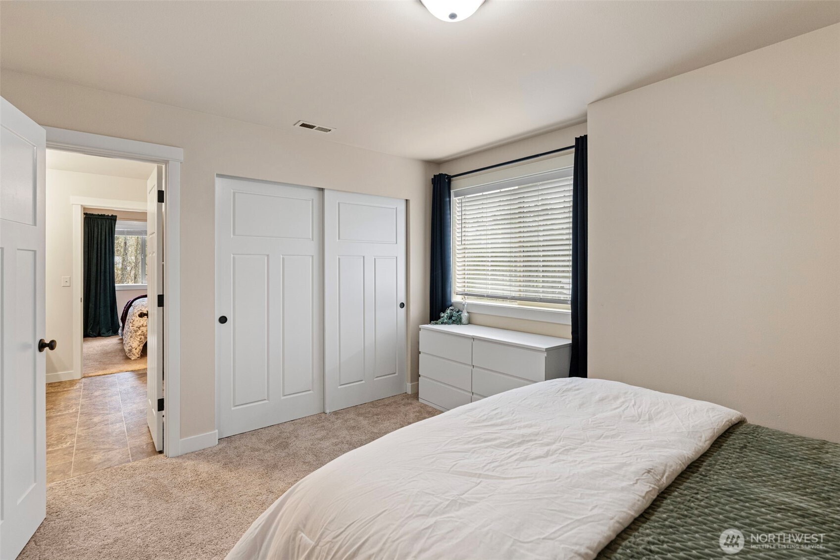 901 SW Norpoint Court , Port Orchard, WA 98367