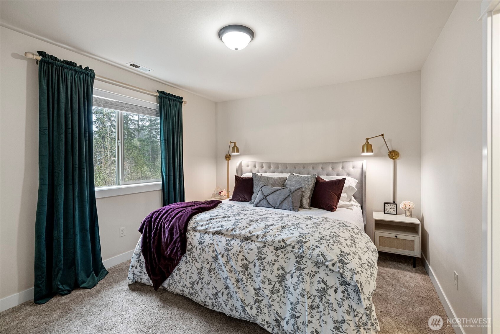 901 SW Norpoint Court , Port Orchard, WA 98367