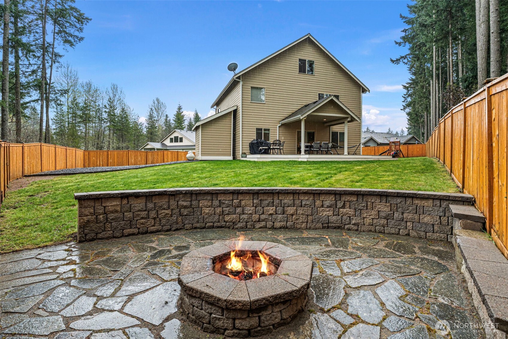 901 SW Norpoint Court , Port Orchard, WA 98367