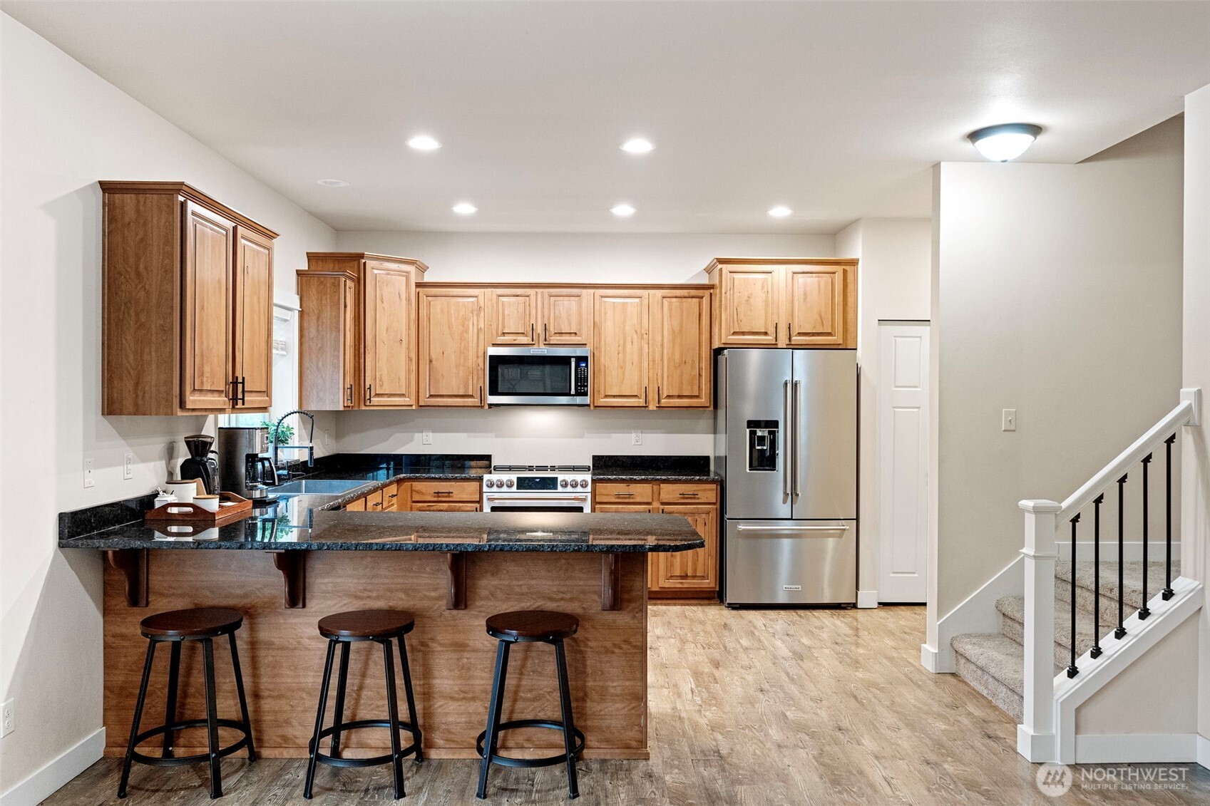 901 SW Norpoint Court , Port Orchard, WA 98367