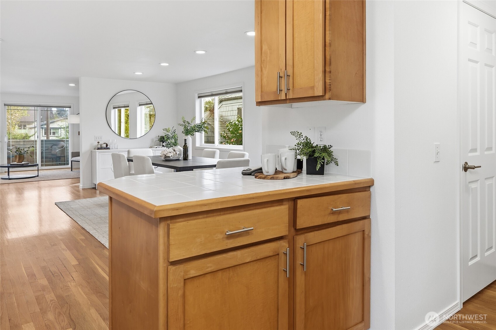 4054 54th Avenue SW, Seattle, WA 98116