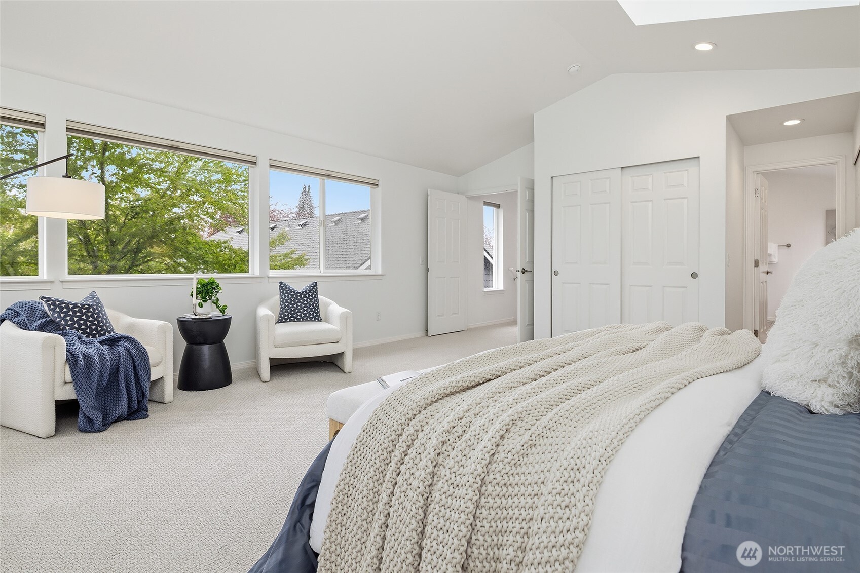 4054 54th Avenue SW, Seattle, WA 98116