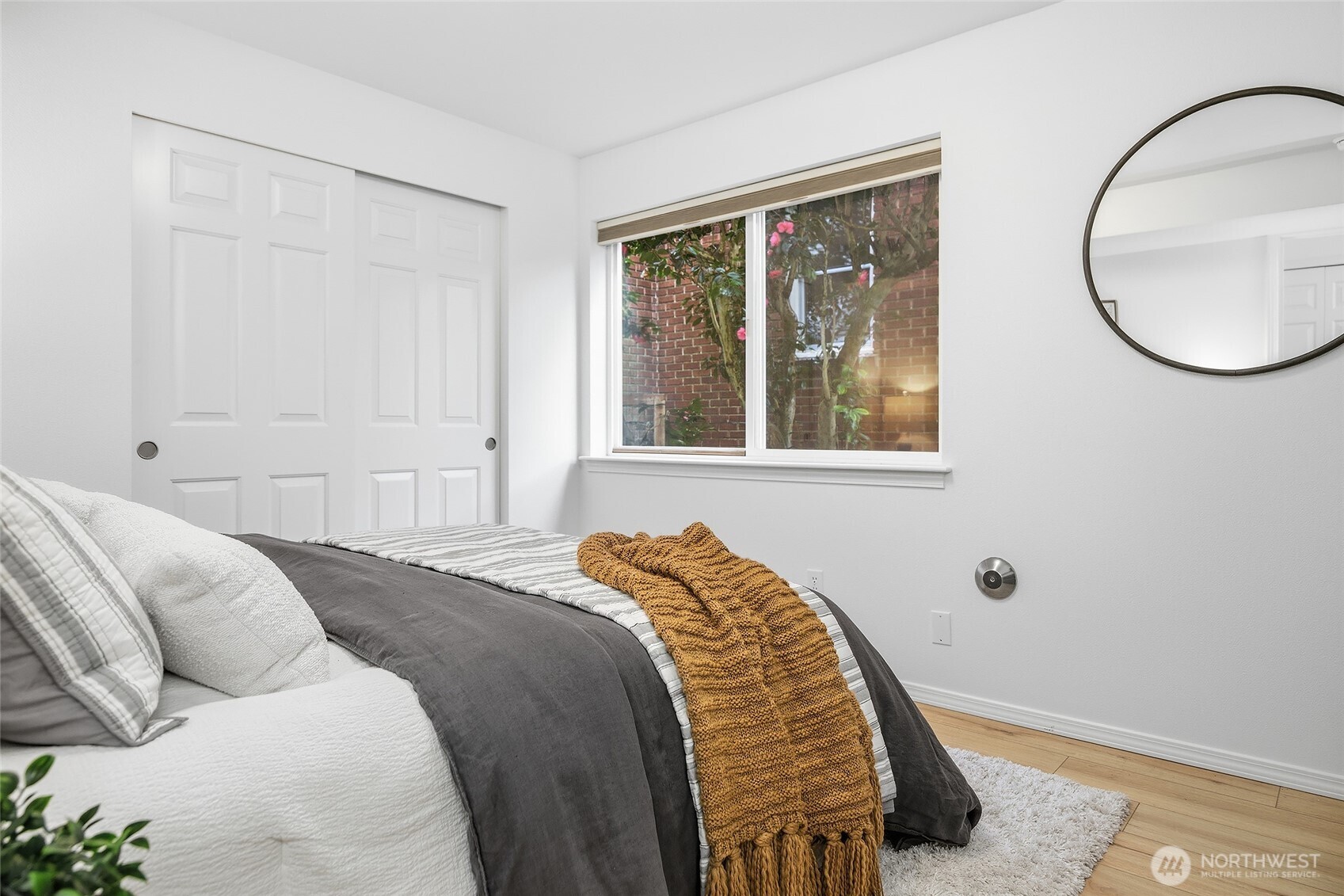 4054 54th Avenue SW, Seattle, WA 98116