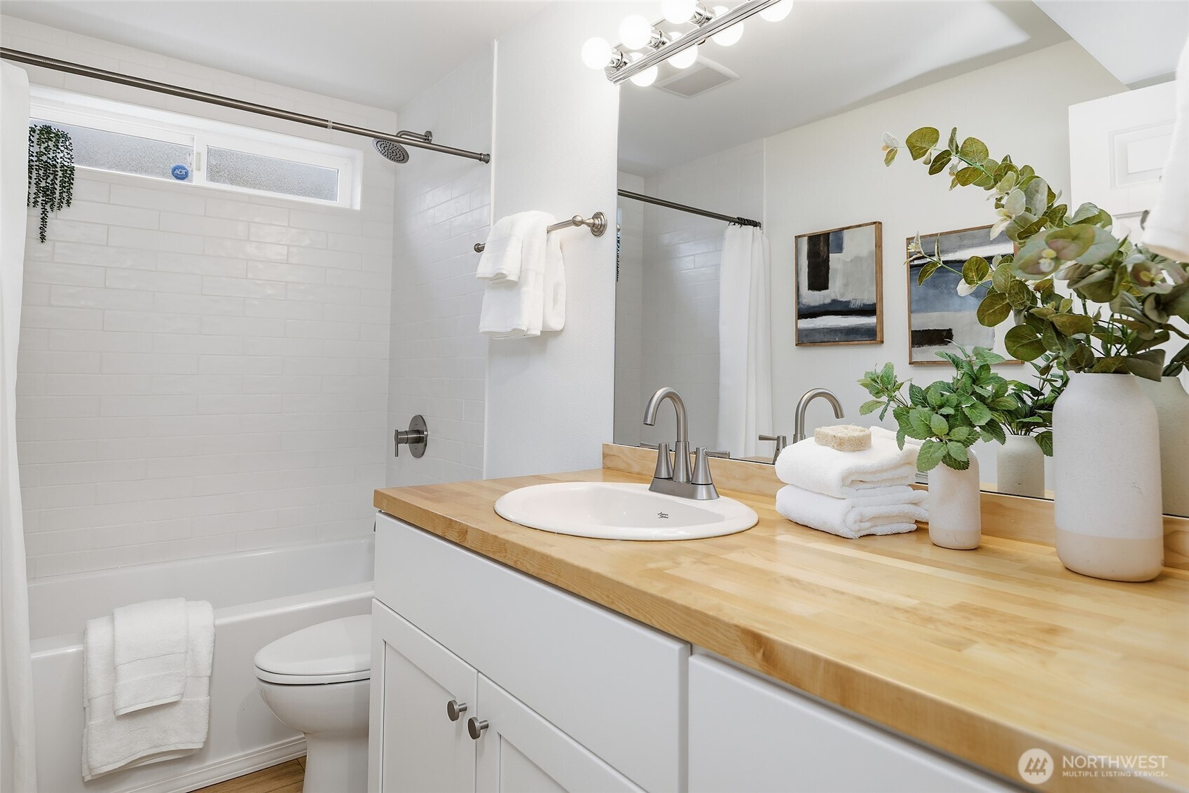 4054 54th Avenue SW, Seattle, WA 98116