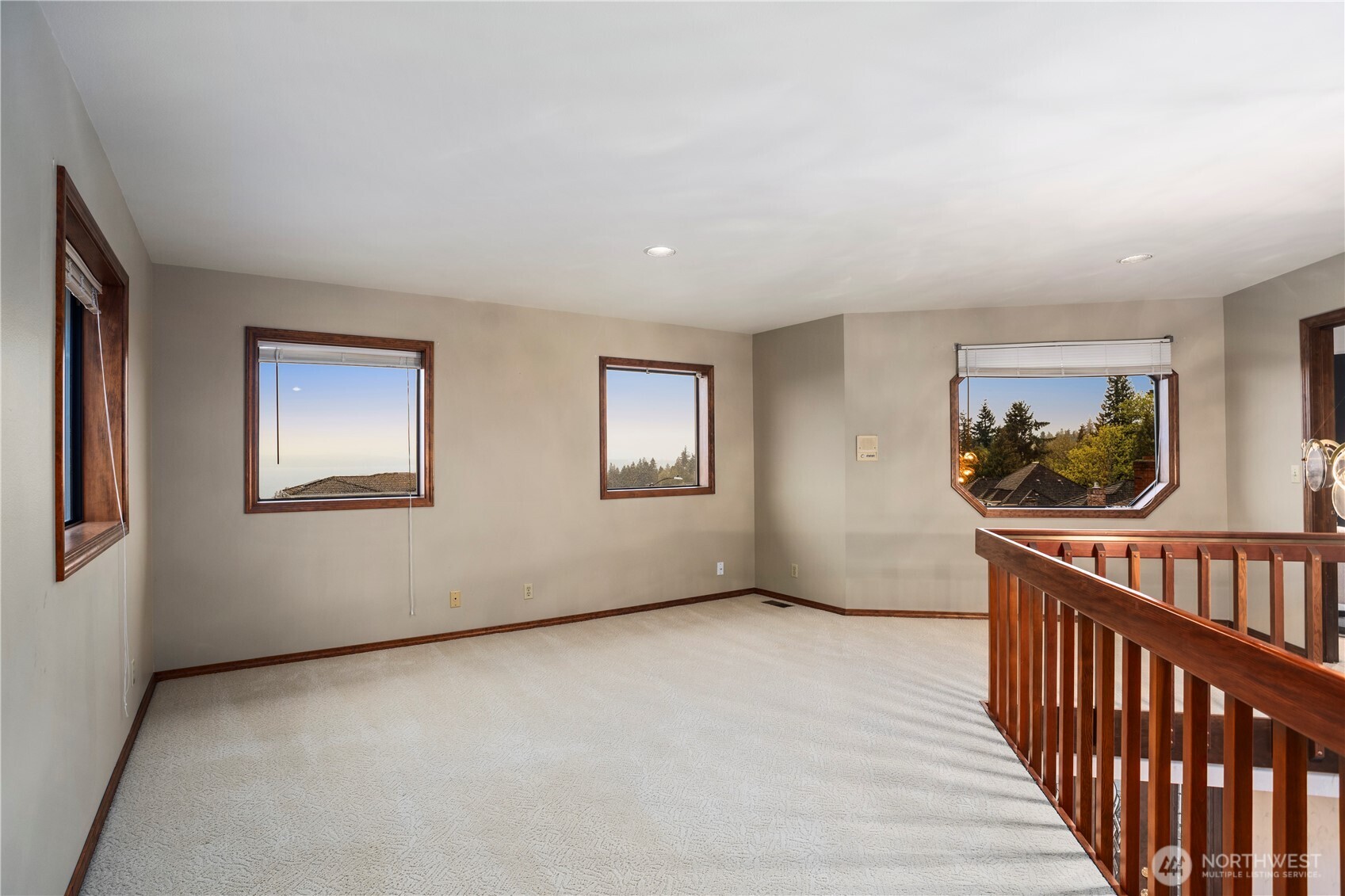 1711 Edgemoor Lane , Everett, WA 98203