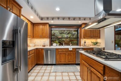 1711 Edgemoor Lane , Everett, WA 98203 - Photo 8