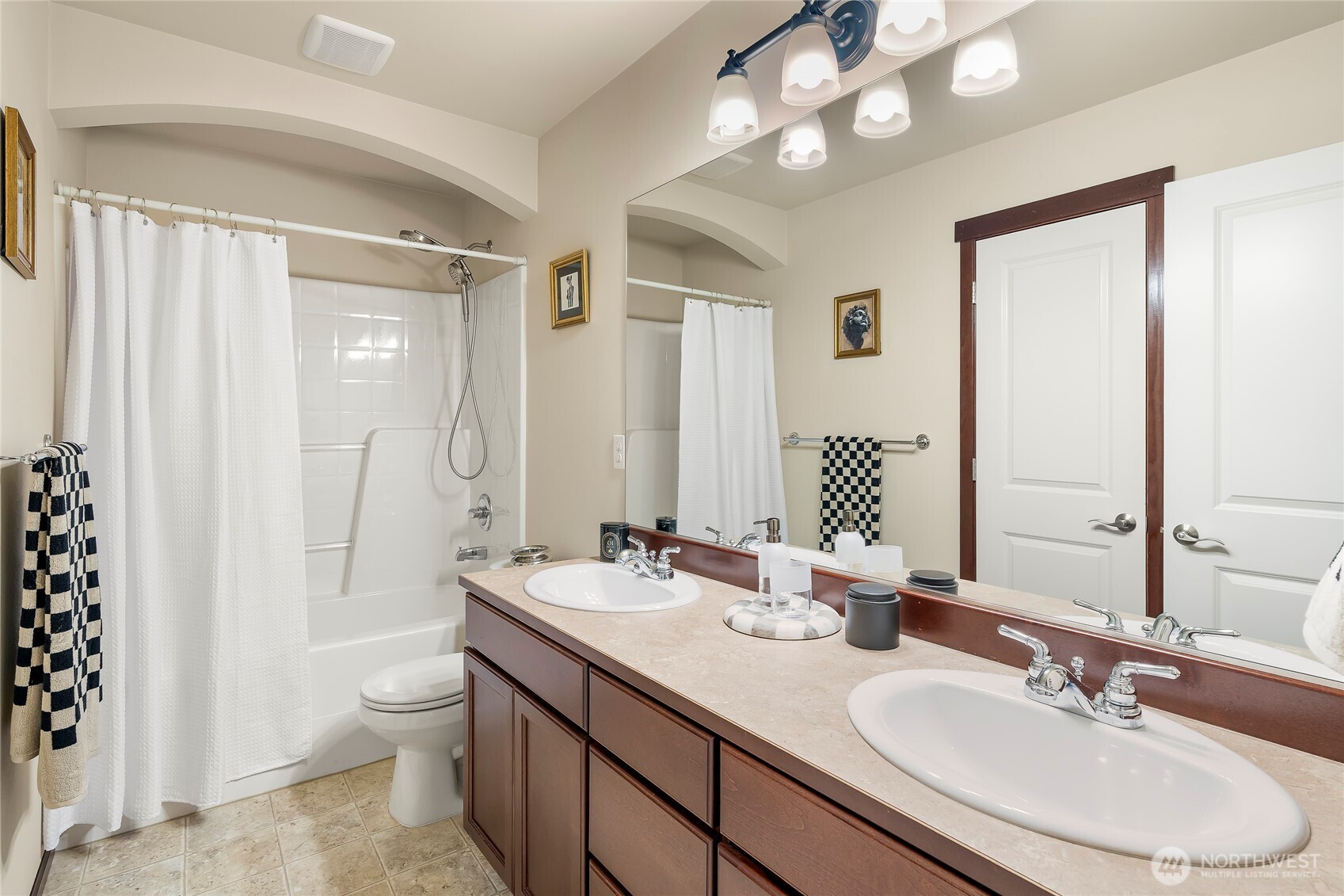 20920 2nd Avenue W #A, Lynnwood, WA 98036