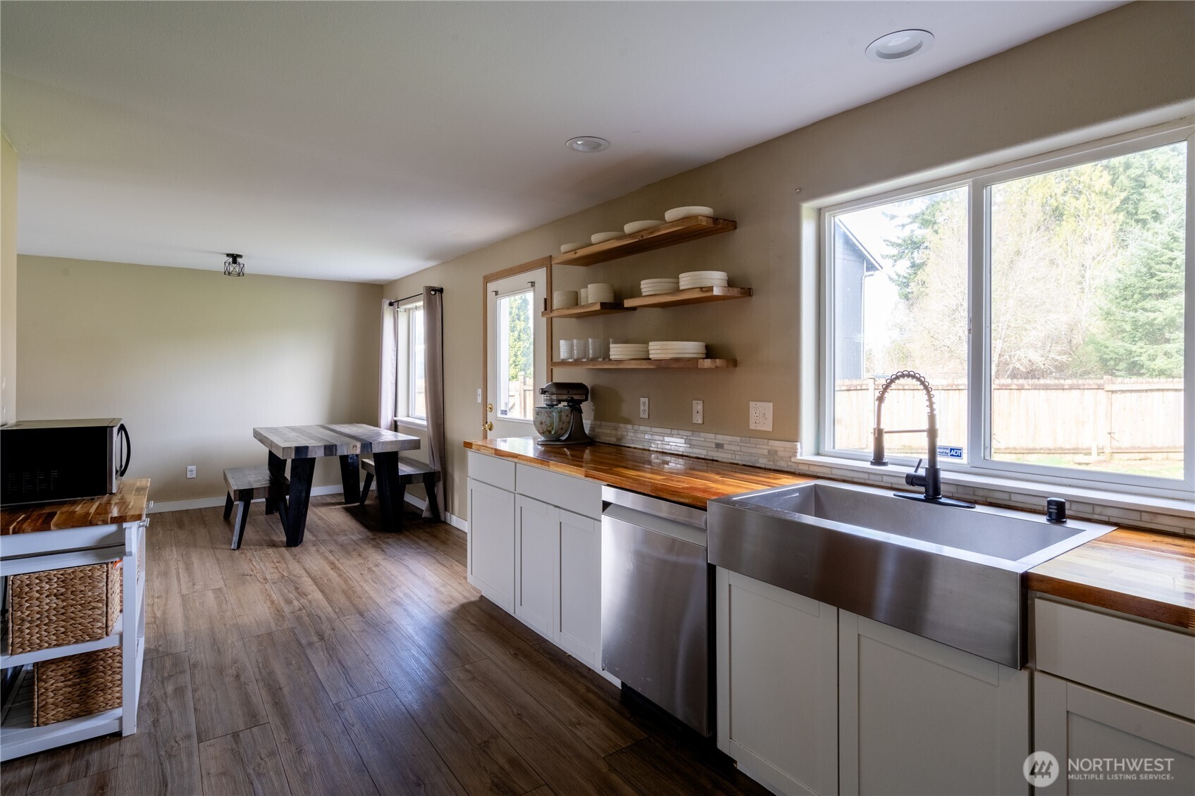 614 Eagle View Drive , Granite Falls, WA 98252