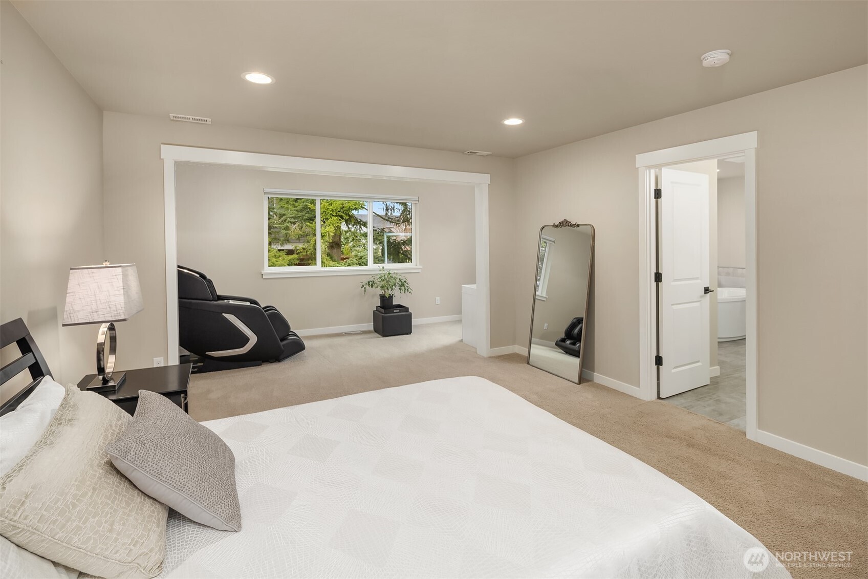 1435 242nd Place SE, Bothell, WA 98021