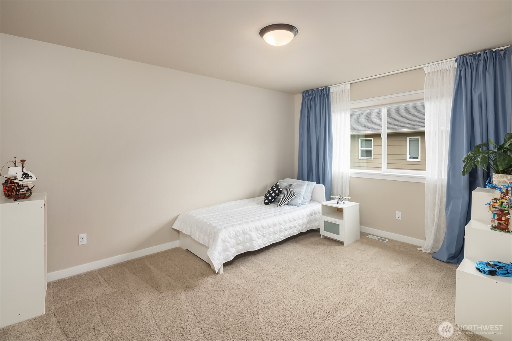 1435 242nd Place SE, Bothell, WA 98021