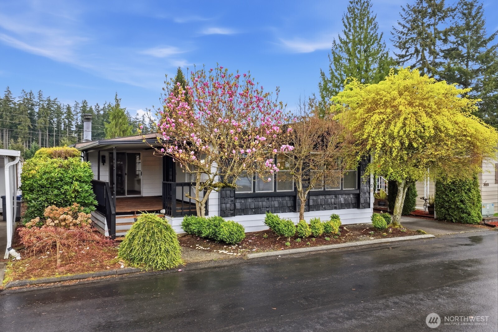 620 112th Street SE #320, Everett, WA 98208-5041