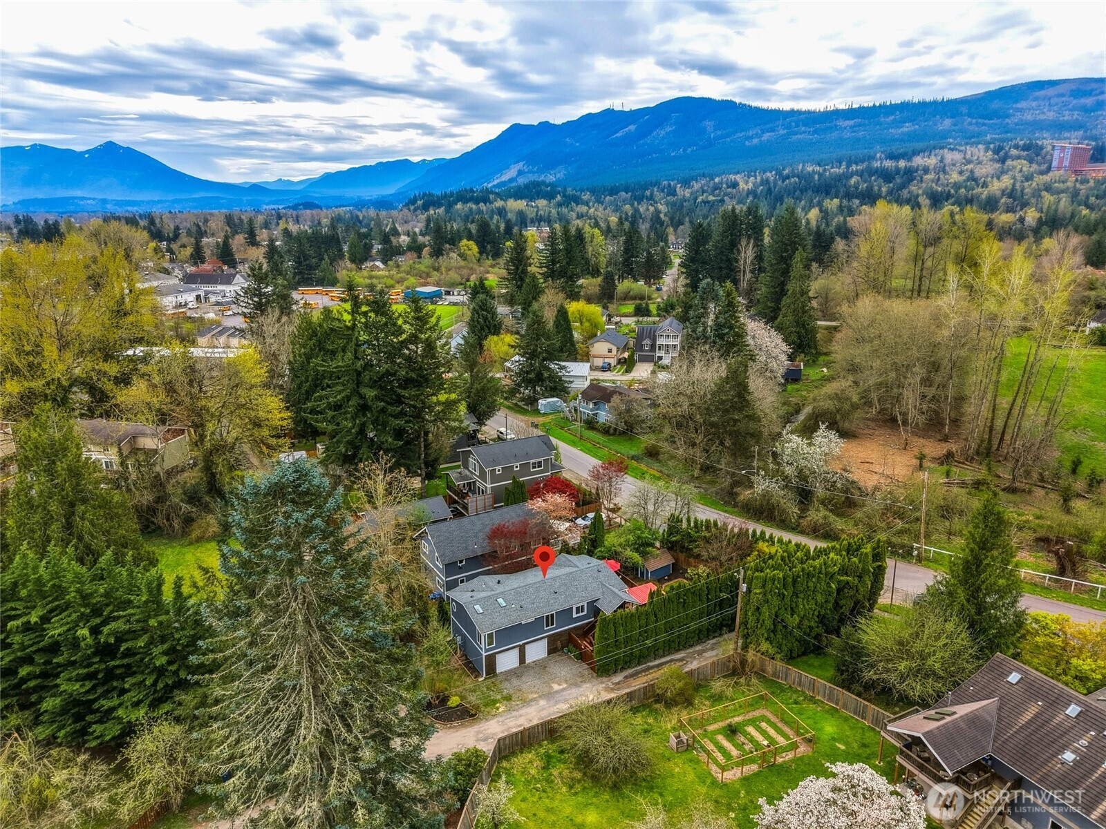 7731 Cedar Place SE, Snoqualmie, WA 98065
