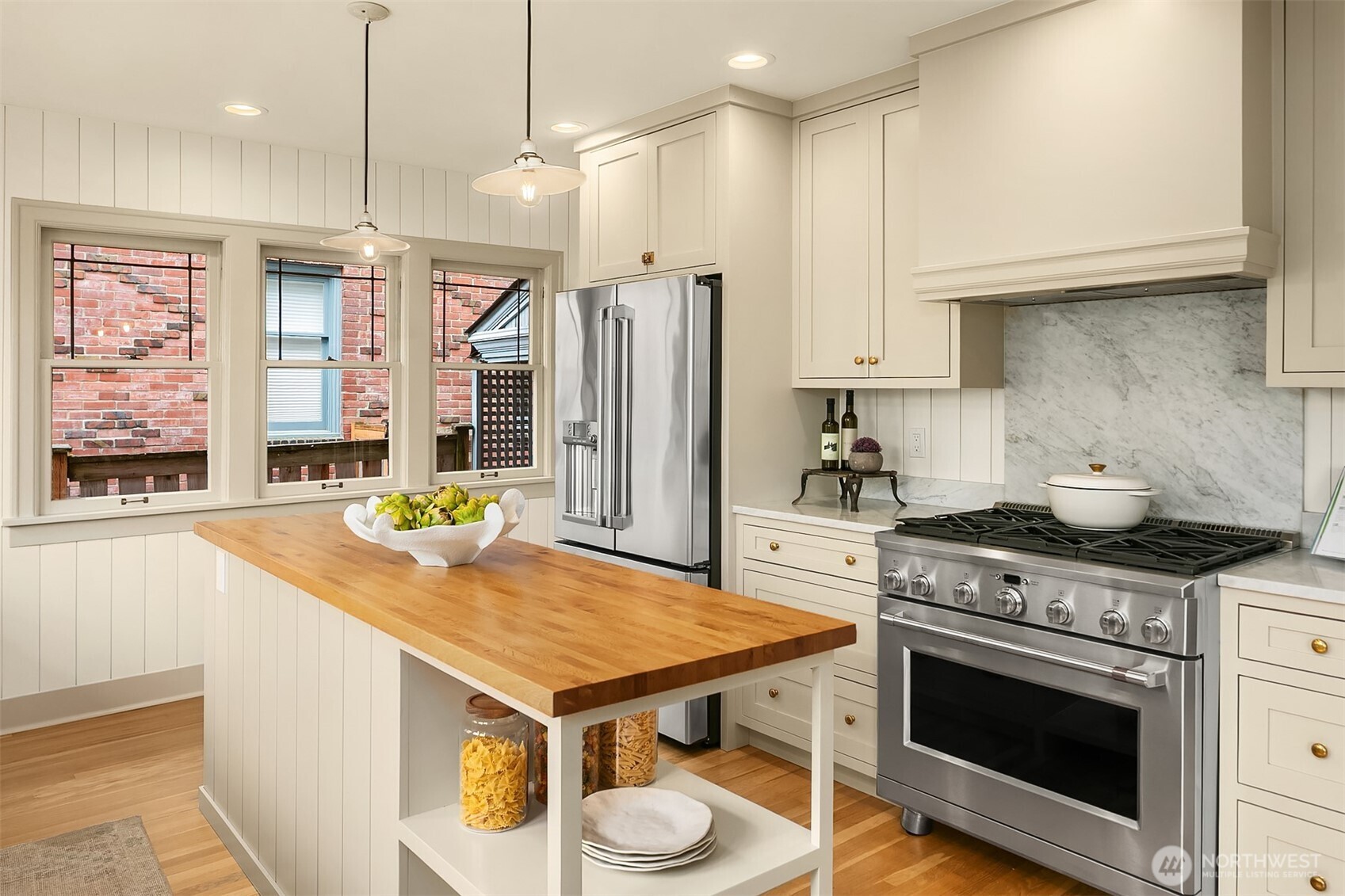 6058 34th Avenue NE, Seattle, WA 98115