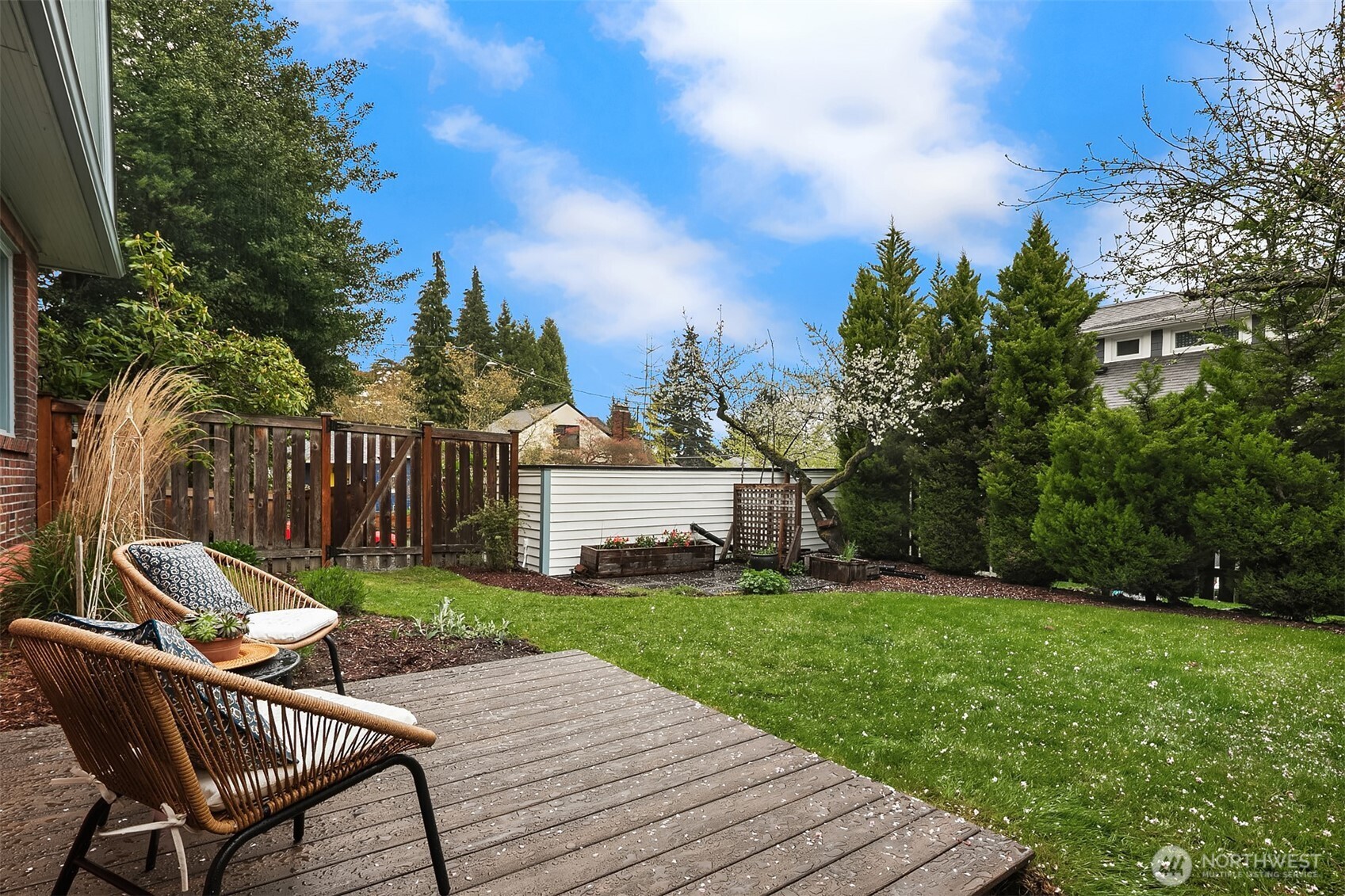 6058 34th Avenue NE, Seattle, WA 98115