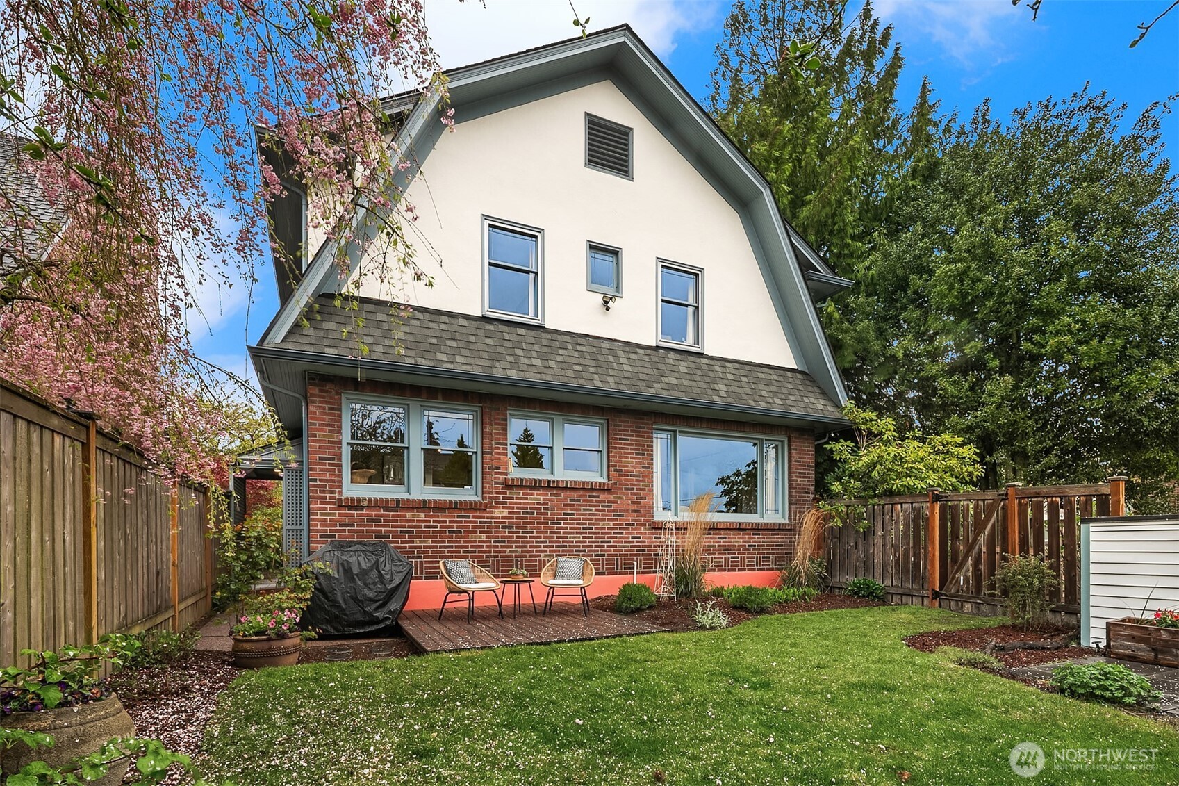 6058 34th Avenue NE, Seattle, WA 98115