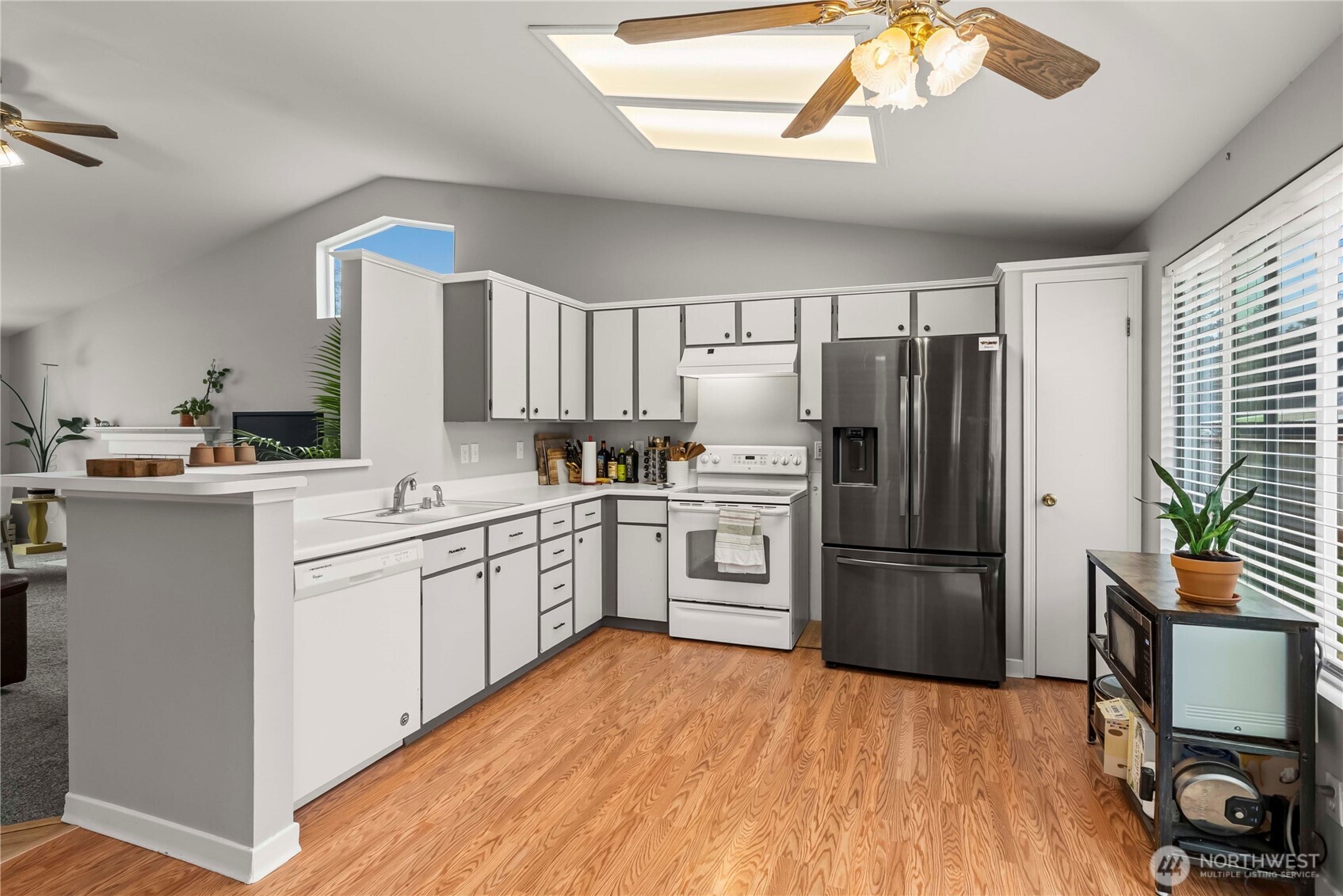 3414 NE Westchester Street , Bremerton, WA 98311