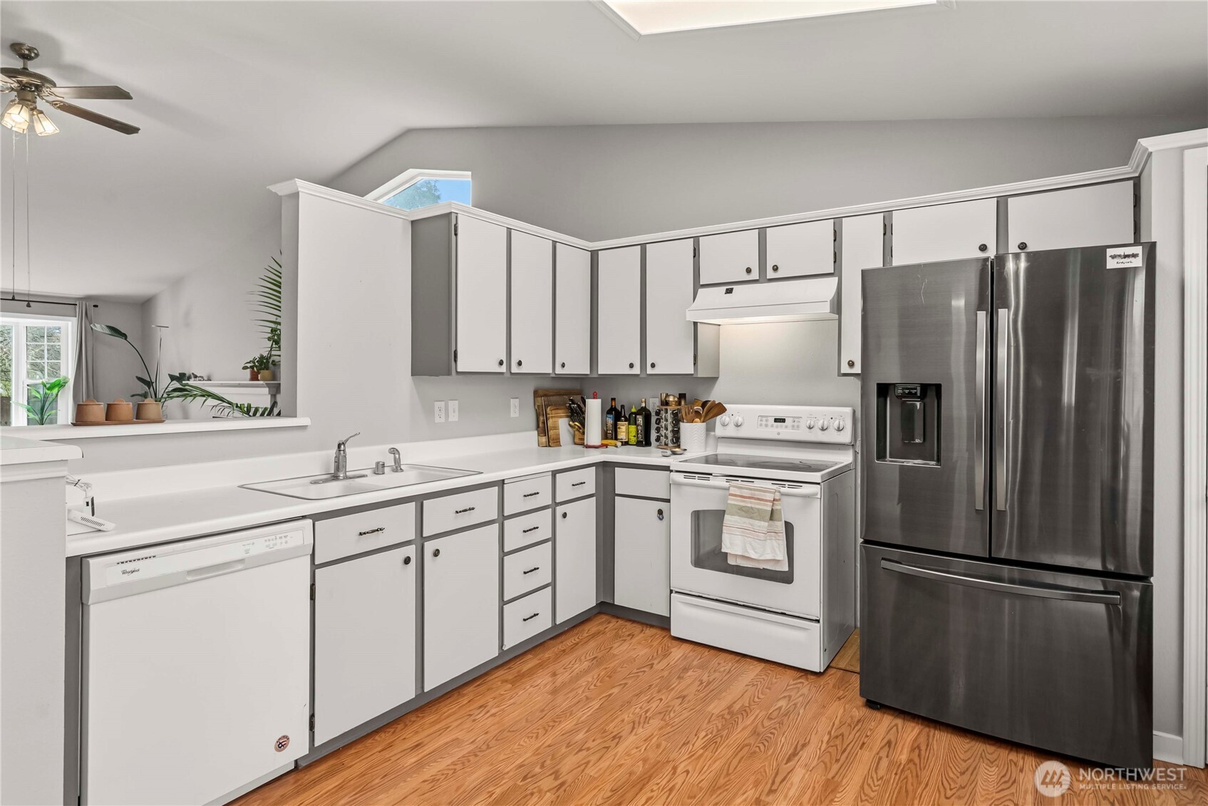 3414 NE Westchester Street , Bremerton, WA 98311
